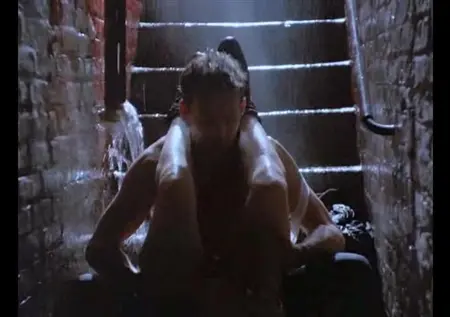 Scena erotica con Kim Basinger del film nove settimane e mezzo